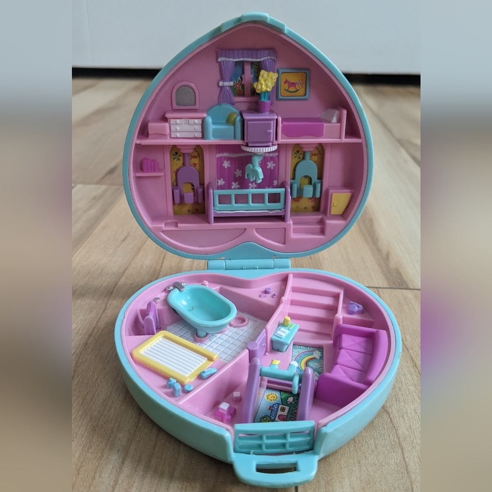 Vintage 1994 Polly Pocket Mini Bluebird Quilted Nursery Blue Heart VGUC